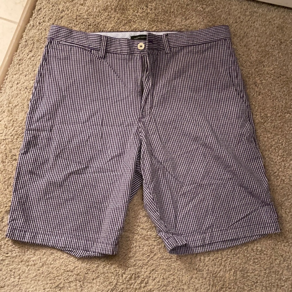 Men’s banana republic shorts size 36